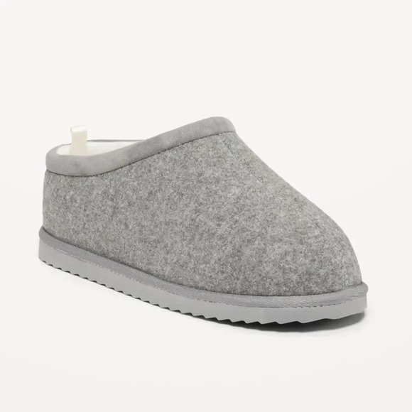 OLD NAVY Slippers in Heather Gray - Picture 1 of 7